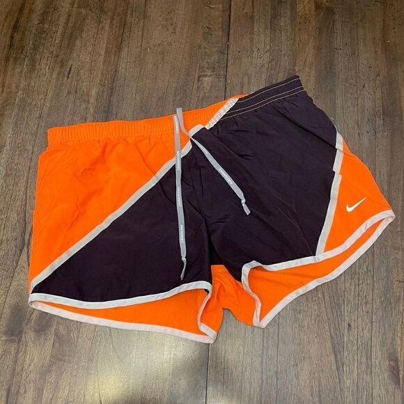Nike Athletic Running Shorts w/ Back Pocket - Picture 9 of 11